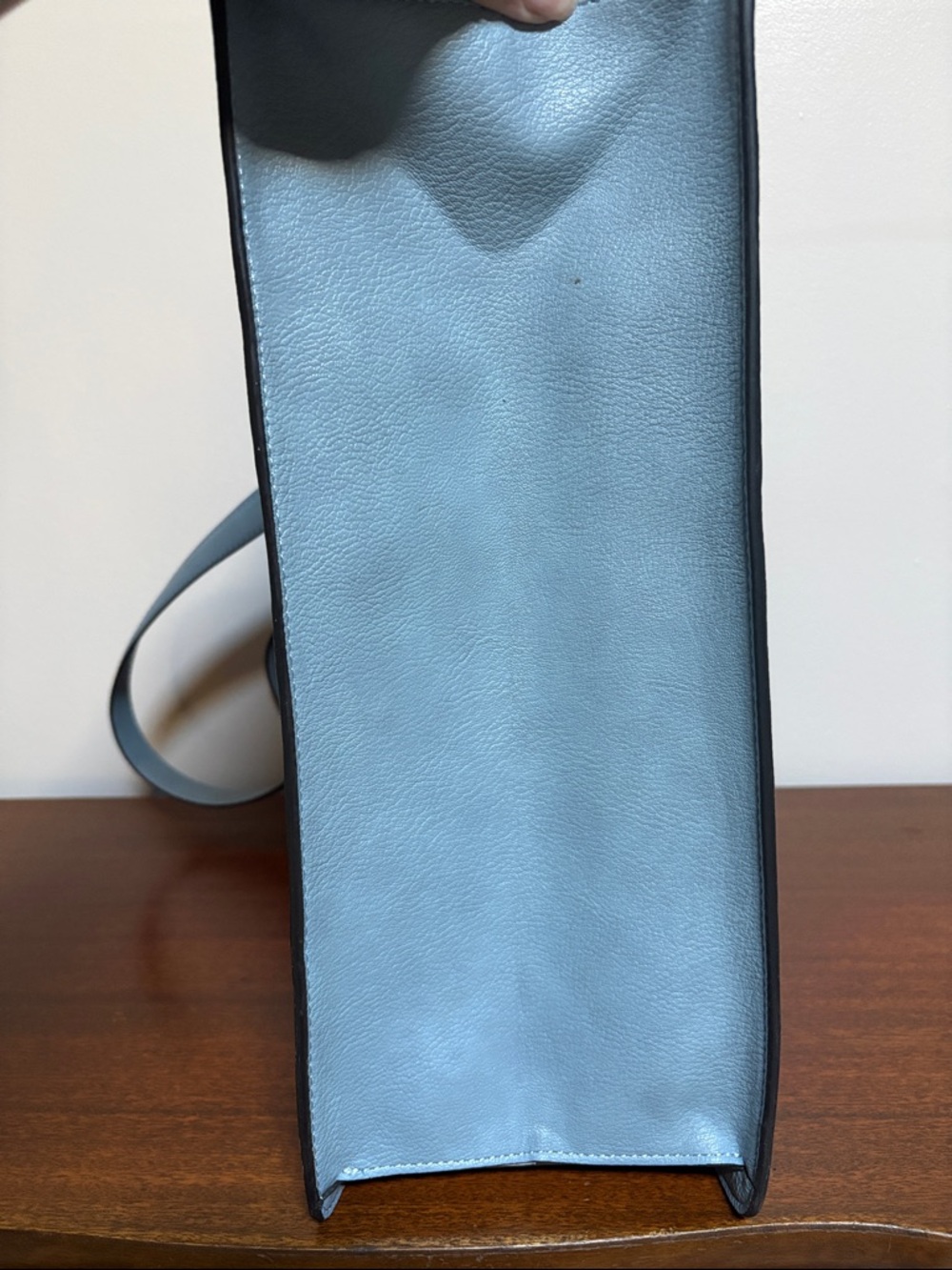 Calvin Klein commuter tote powder blue. - Picture 16 of 16